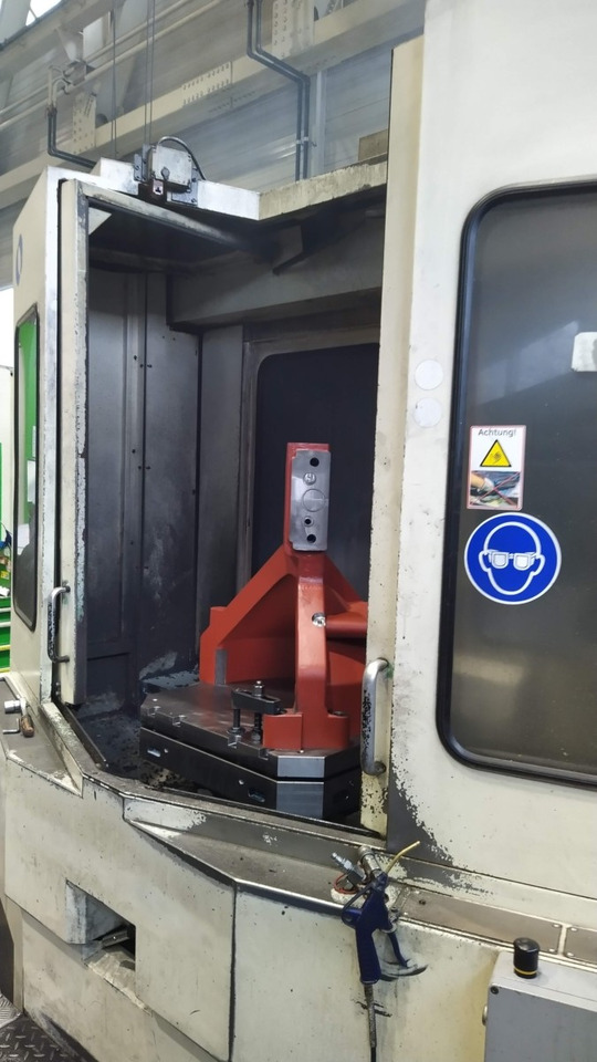 MAKINO A77 e - CNC megmunkáló központ: 3 kép. MAKINO A77 e - CNC megmunkáló központ: 3 kép.
