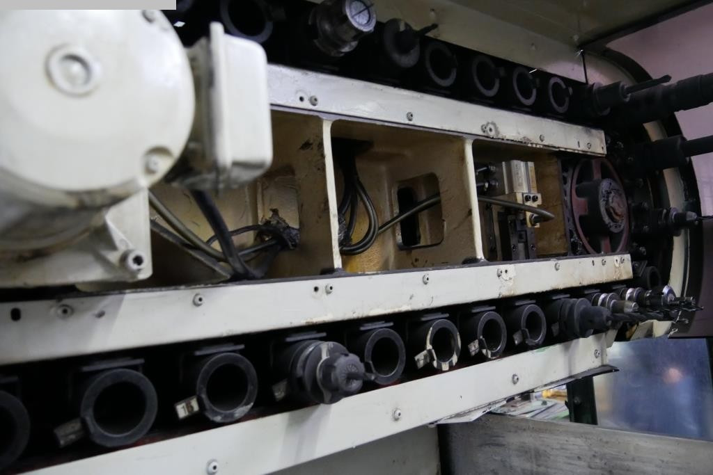 MATSUURA RA-2 - CNC megmunkáló központ: 5 kép. MATSUURA RA-2 - CNC megmunkáló központ: 5 kép.