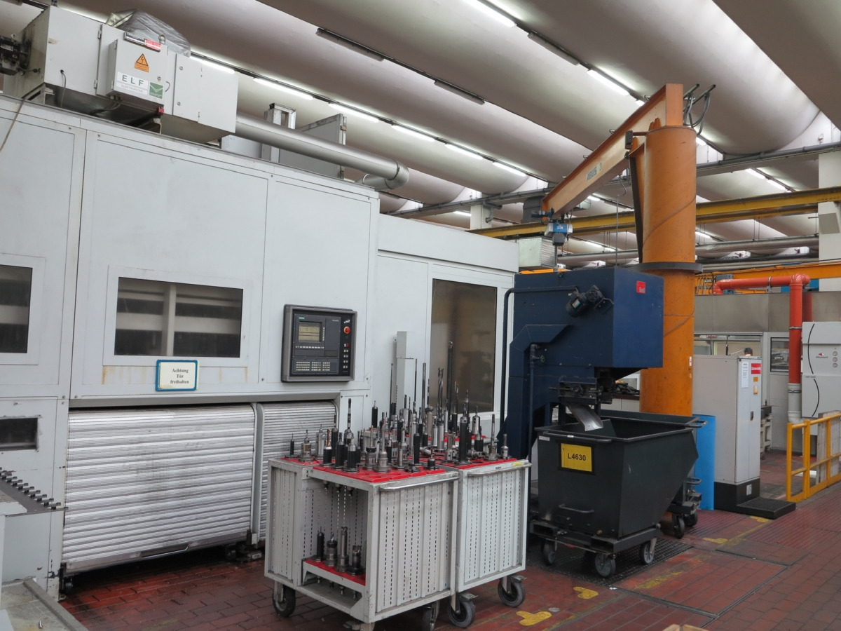 SCHARMANN CNC - CNC megmunkáló központ: 3 kép. SCHARMANN CNC - CNC megmunkáló központ: 3 kép.