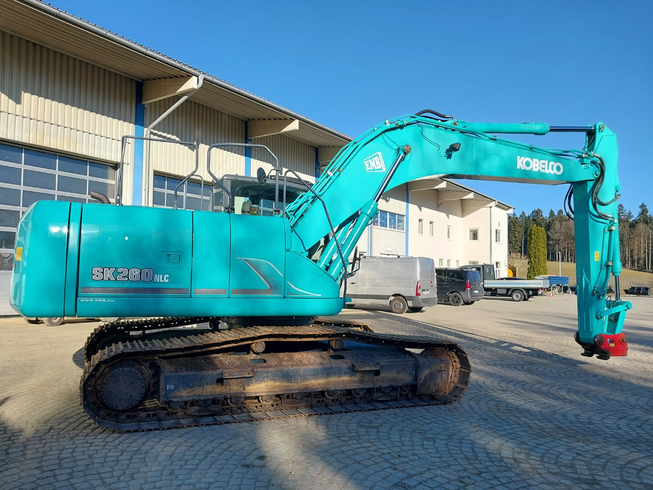 Kobelco SK260NLC-9 - Építőipari gépek: 3 kép. Kobelco SK260NLC-9 - Építőipari gépek: 3 kép.