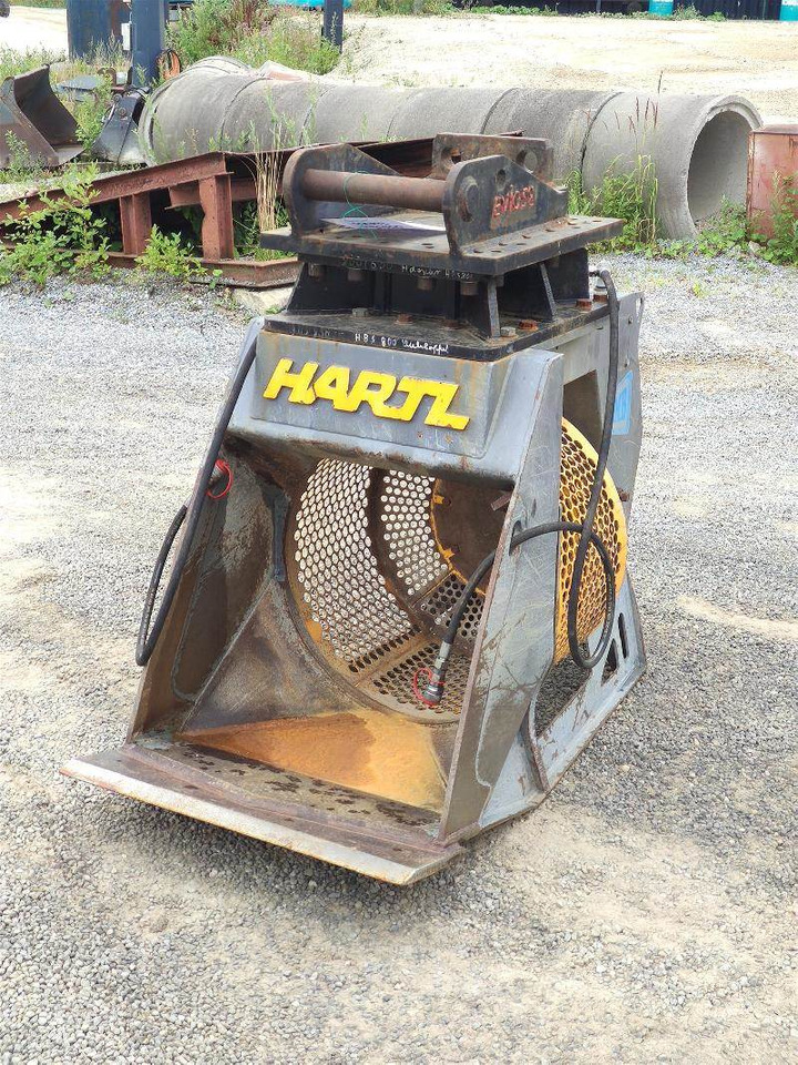 Hartl / Rock.zone HBS 800 - Kőválogató kanál: 2 kép. Hartl / Rock.zone HBS 800 - Kőválogató kanál: 2 kép.