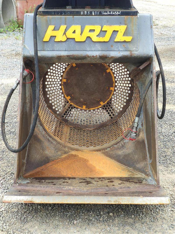 Hartl / Rock.zone HBS 800 - Kőválogató kanál: 5 kép. Hartl / Rock.zone HBS 800 - Kőválogató kanál: 5 kép.