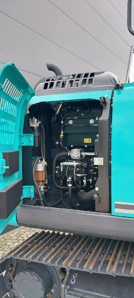 Kobelco SK130LC-11 - Lánctalpas kotró: 5 kép. Kobelco SK130LC-11 - Lánctalpas kotró: 5 kép.