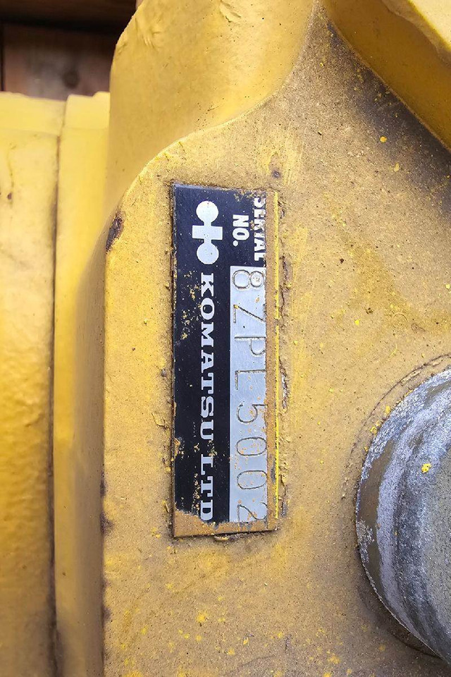 Komatsu Getriebe Komatsu D66 Raupe - Sebességváltó - Építőipari gépek: 2 kép. Komatsu Getriebe Komatsu D66 Raupe - Sebességváltó - Építőipari gépek: 2 kép.