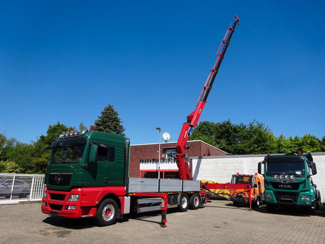 MAN 26.480 TGX + MKG HLK531 Kran +Lift-Lenkachse - Darus autó: 4 kép. MAN 26.480 TGX + MKG HLK531 Kran +Lift-Lenkachse - Darus autó: 4 kép.