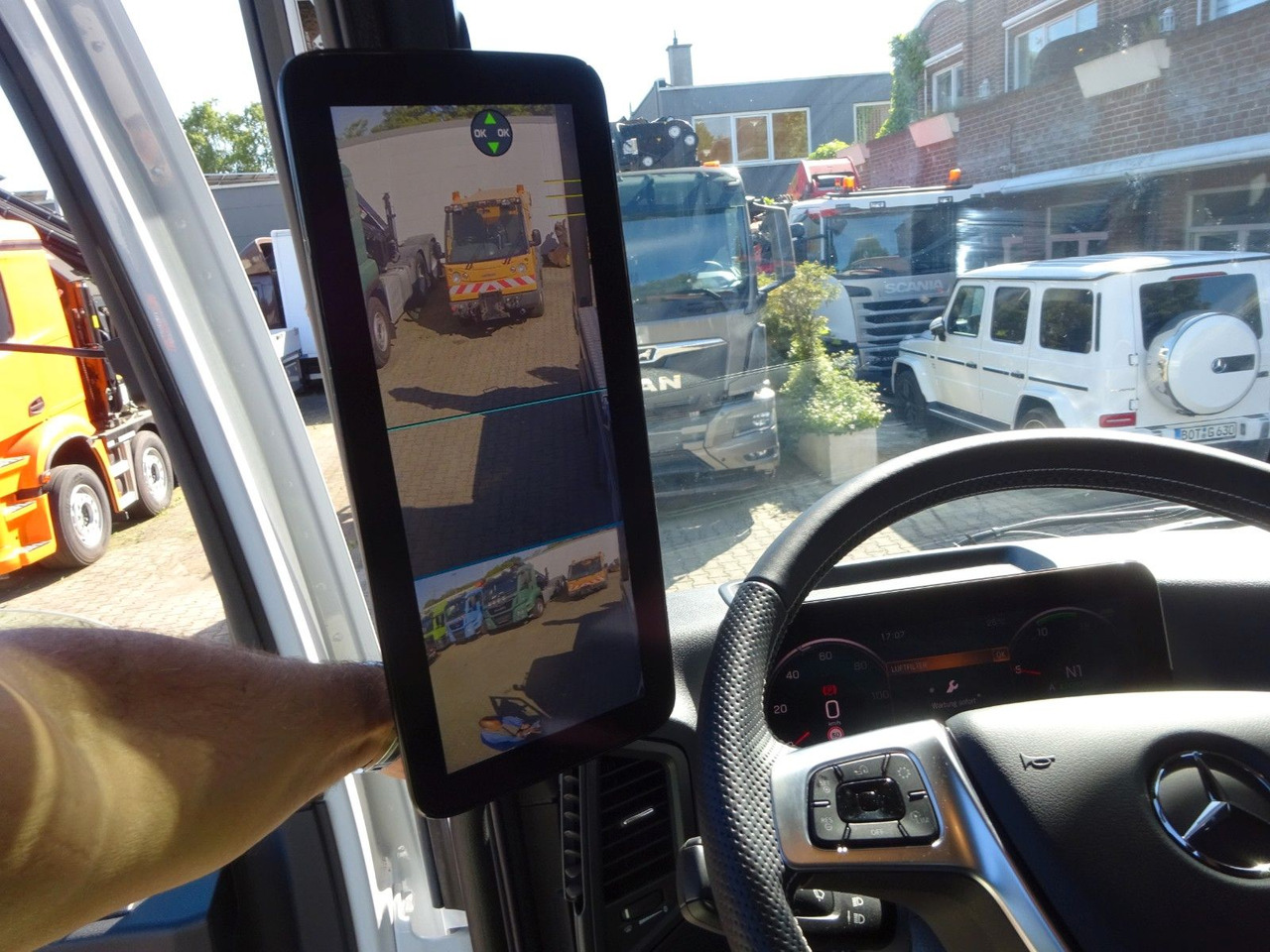 Billenőplatós teherautó Mercedes-Benz 1840 Actros Absetzkipper NEUFAHRZEUG mit 1645 km: 20 kép.