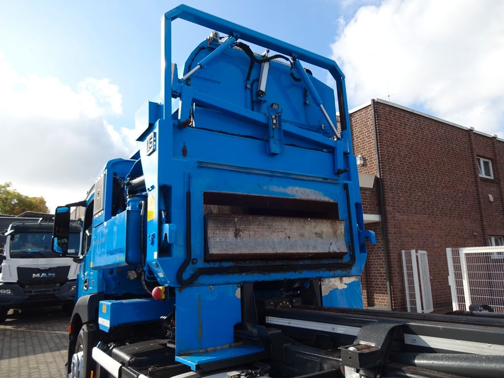 Mercedes-Benz 2533 Antos Presslader mit ASF für Papier - Horgos rakodó teherautó: 5 kép. Mercedes-Benz 2533 Antos Presslader mit ASF für Papier - Horgos rakodó teherautó: 5 kép.