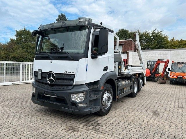 Mercedes-Benz 2543 Antos MEILLER Absetzer + Lift-Lenkachse - Billenőplatós teherautó: 1 kép. Mercedes-Benz 2543 Antos MEILLER Absetzer + Lift-Lenkachse - Billenőplatós teherautó: 1 kép.