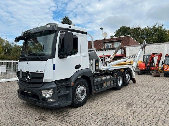 Mercedes-Benz 2543 Antos MEILLER Absetzer + Lift-Lenkachse - Billenőplatós teherautó: 2 kép. Mercedes-Benz 2543 Antos MEILLER Absetzer + Lift-Lenkachse - Billenőplatós teherautó: 2 kép.