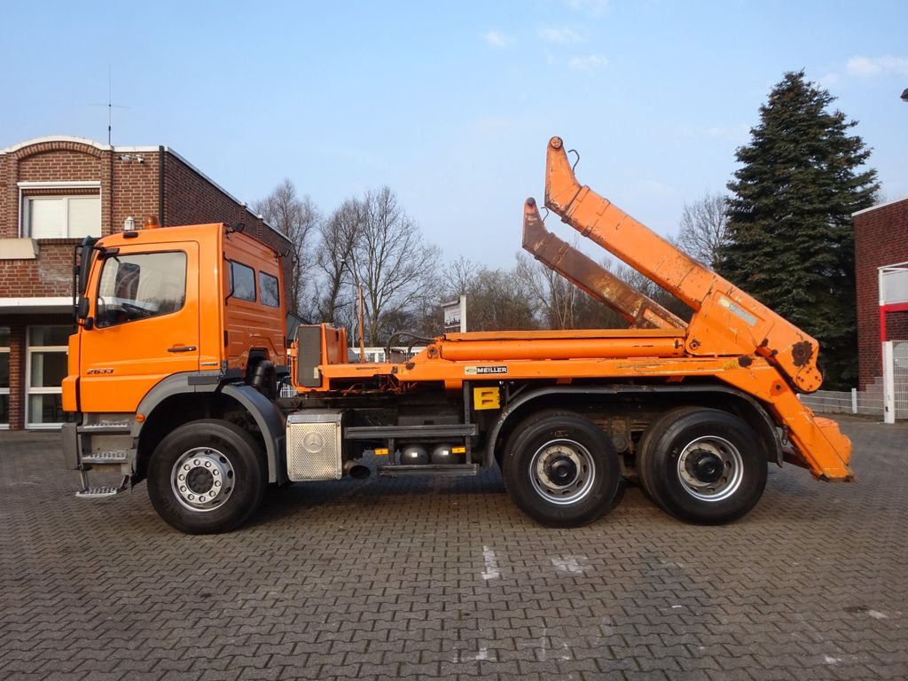 Mercedes-Benz 2633 Axor MEILLER Absetzkipper 6x4 - Konténerszállító: 4 kép. Mercedes-Benz 2633 Axor MEILLER Absetzkipper 6x4 - Konténerszállító: 4 kép.