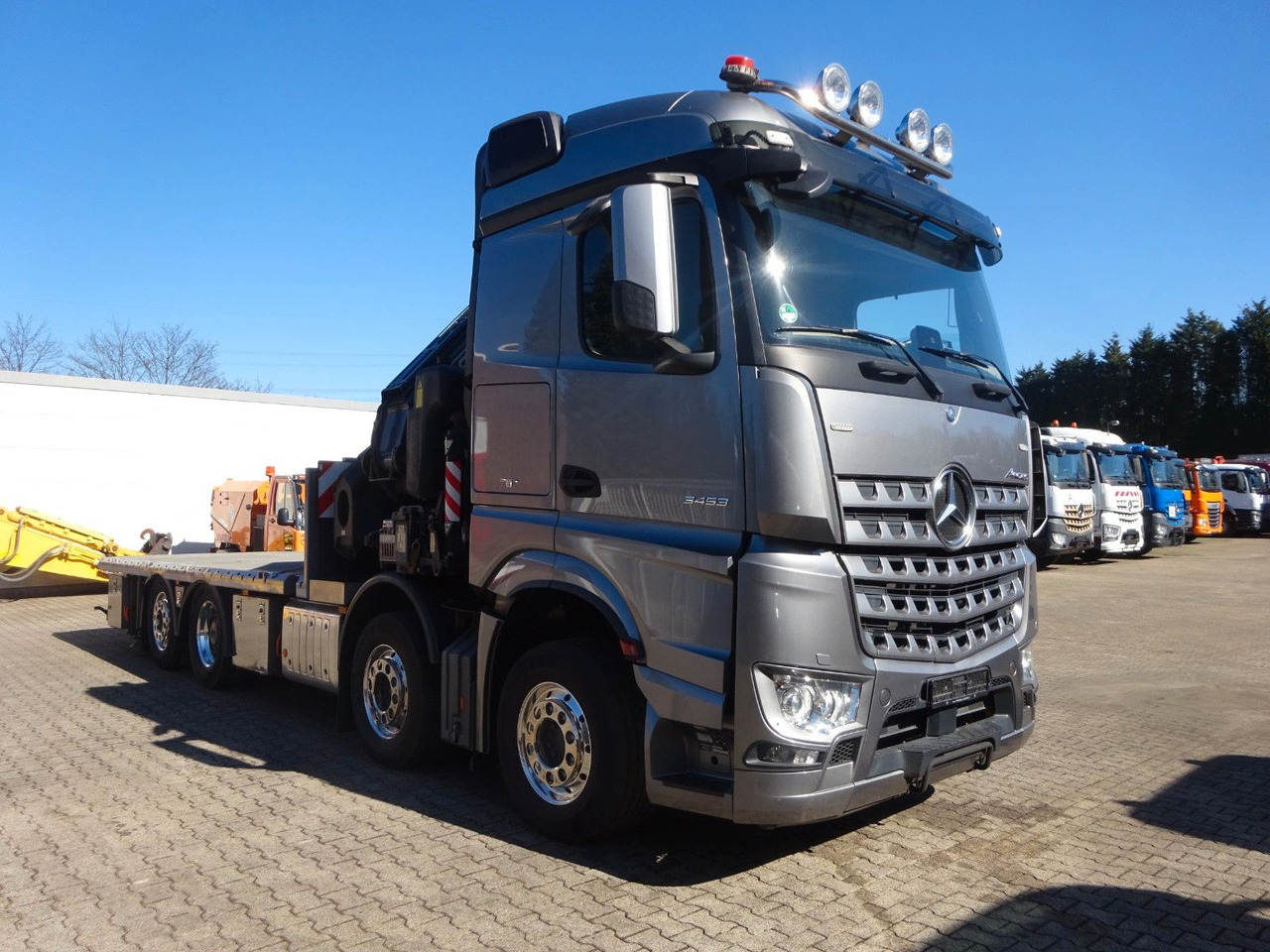 Új Darus autó, Platós teherautó Mercedes-Benz 3453  Plattform + Fassi F820 Kran  8x2 Mercedes-Benz 3453 FASSI F820 Kran 8x Hydr. Ausschub: 12 kép.