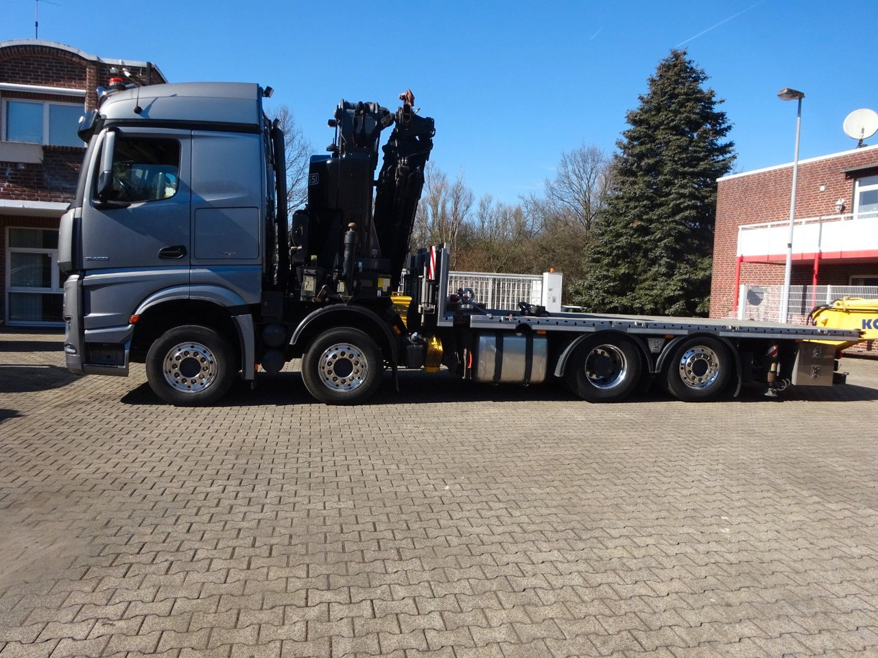 Új Darus autó, Platós teherautó Mercedes-Benz 3453  Plattform + Fassi F820 Kran  8x2 Mercedes-Benz 3453 FASSI F820 Kran 8x Hydr. Ausschub: 10 kép.