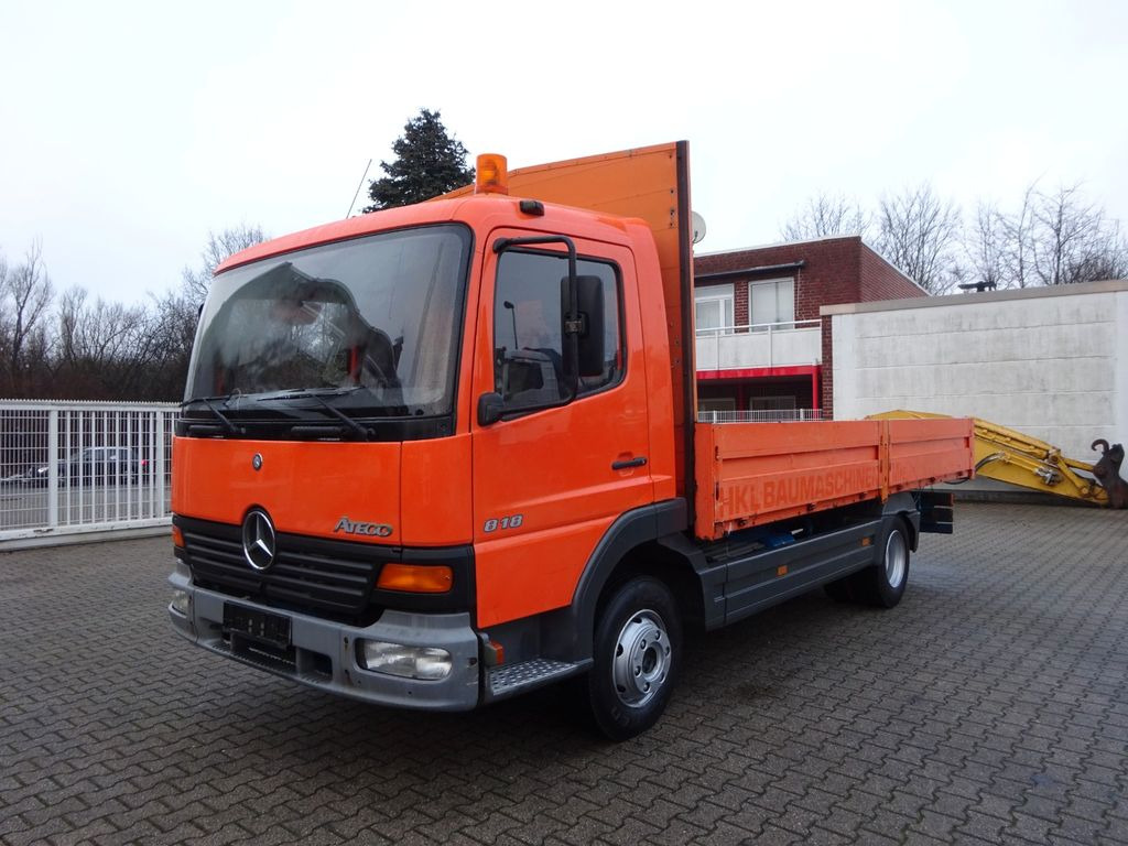 Mercedes-Benz 818 Atego Pritsche 4x2 Mercedes-Benz 818 Atego Pritsche 4x2 - Platós kisteherautó: 3 kép. Mercedes-Benz 818 Atego Pritsche 4x2 Mercedes-Benz 818 Atego Pritsche 4x2 - Platós kisteherautó: 3 kép.
