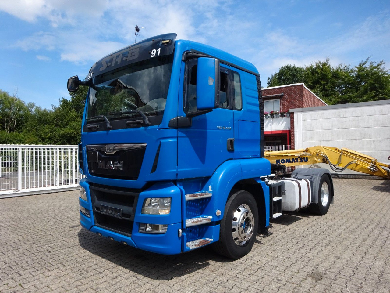 MAN 18.440 TGS SZM 4x2 - Nyergesvontató: 2 kép. MAN 18.440 TGS SZM 4x2 - Nyergesvontató: 2 kép.