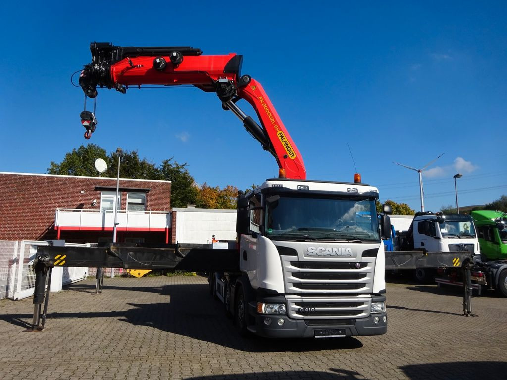 Scania PK 200002SH - 200Tonnen-Meter-Kran + Seilwinde - Darus autó: 5 kép. Scania PK 200002SH - 200Tonnen-Meter-Kran + Seilwinde - Darus autó: 5 kép.