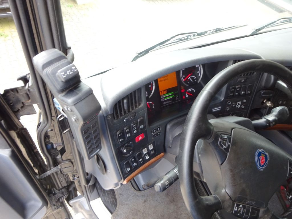 Horgos rakodó teherautó, Darus autó Scania R490 Abroller + HIAB 302E-6 Bj.2021 !Kran TRIDEM: 18 kép.