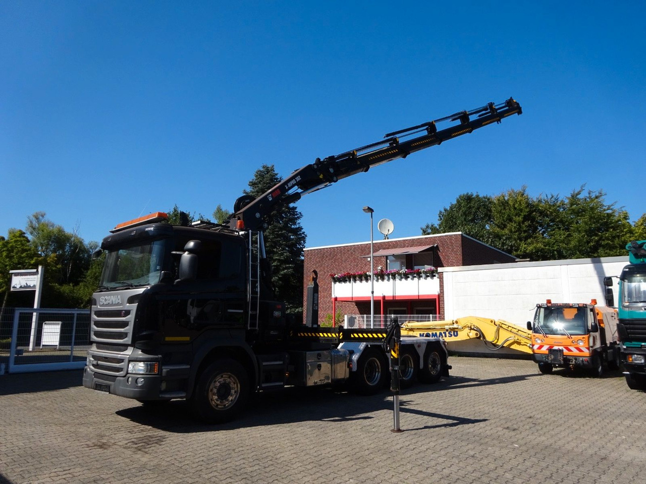 Scania R490 Abroller + HIAB 302E-6 Bj.2021 !Kran TRIDEM Scania R490 Abroller + HIAB 302E-6 Bj.2021 !Kran TRIDEM - Horgos rakodó teherautó, Darus autó: 3 kép. Scania R490 Abroller + HIAB 302E-6 Bj.2021 !Kran TRIDEM Scania R490 Abroller + HIAB 302E-6 Bj.2021 !Kran TRIDEM - Horgos rakodó teherautó, Darus autó: 3 kép.