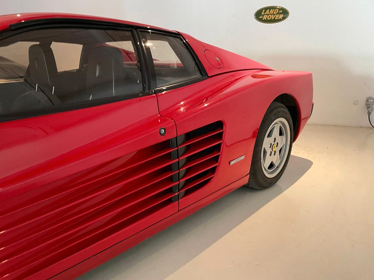 Ferrari Testarossa - Autó: 3 kép. Ferrari Testarossa - Autó: 3 kép.