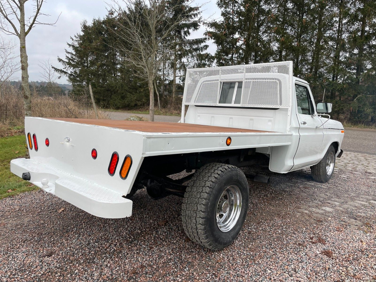 Ford F 250 *16500 brutto* - Terepjáró/ SUV: 4 kép. Ford F 250 *16500 brutto* - Terepjáró/ SUV: 4 kép.