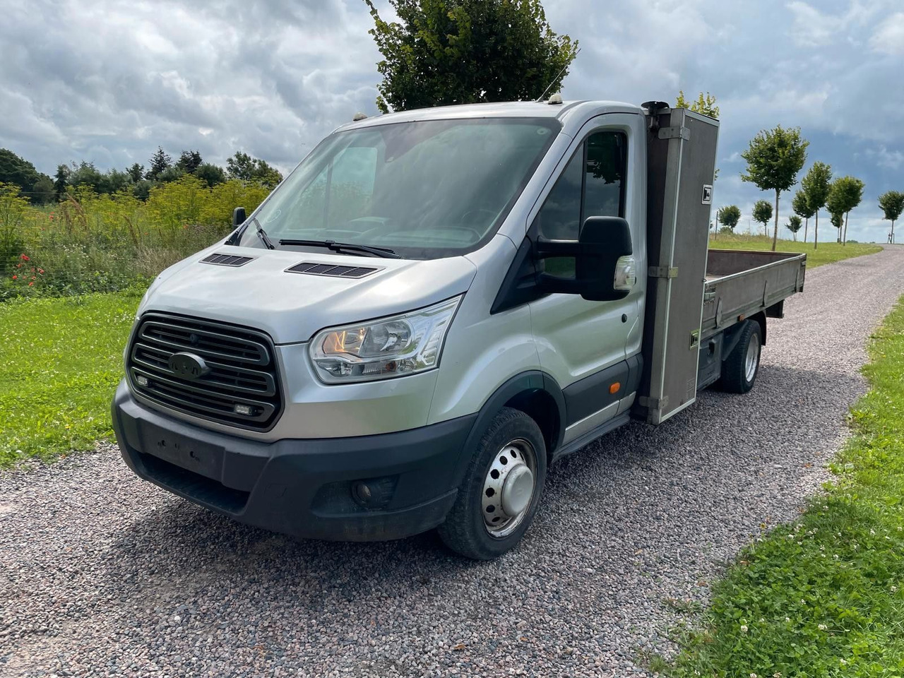 Ford Transit Pritsche 470 L3 Einzelkabine - Platós kisteherautó: 1 kép. Ford Transit Pritsche 470 L3 Einzelkabine - Platós kisteherautó: 1 kép.