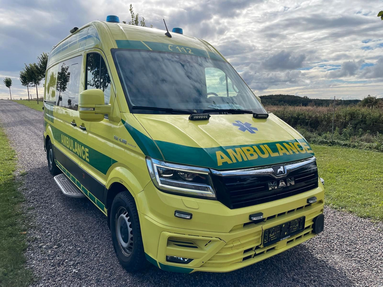 Mentőautó MAN TGE 4.180 Ambulance * 29 400 € netto *RESERVED: 7 kép.