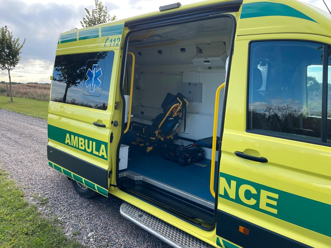Mentőautó MAN TGE 4.180 Ambulance * 29 400 € netto *RESERVED: 18 kép.