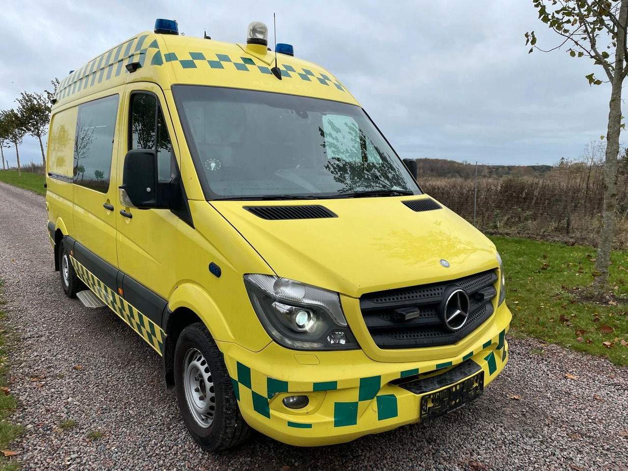 Mercedes-Benz Sprinter II 316 CDI Aut Ambulance Mercedes-Benz Sprinter II 316 CDI Aut Ambulance - Furgon: 1 kép. Mercedes-Benz Sprinter II 316 CDI Aut Ambulance Mercedes-Benz Sprinter II 316 CDI Aut Ambulance - Furgon: 1 kép.