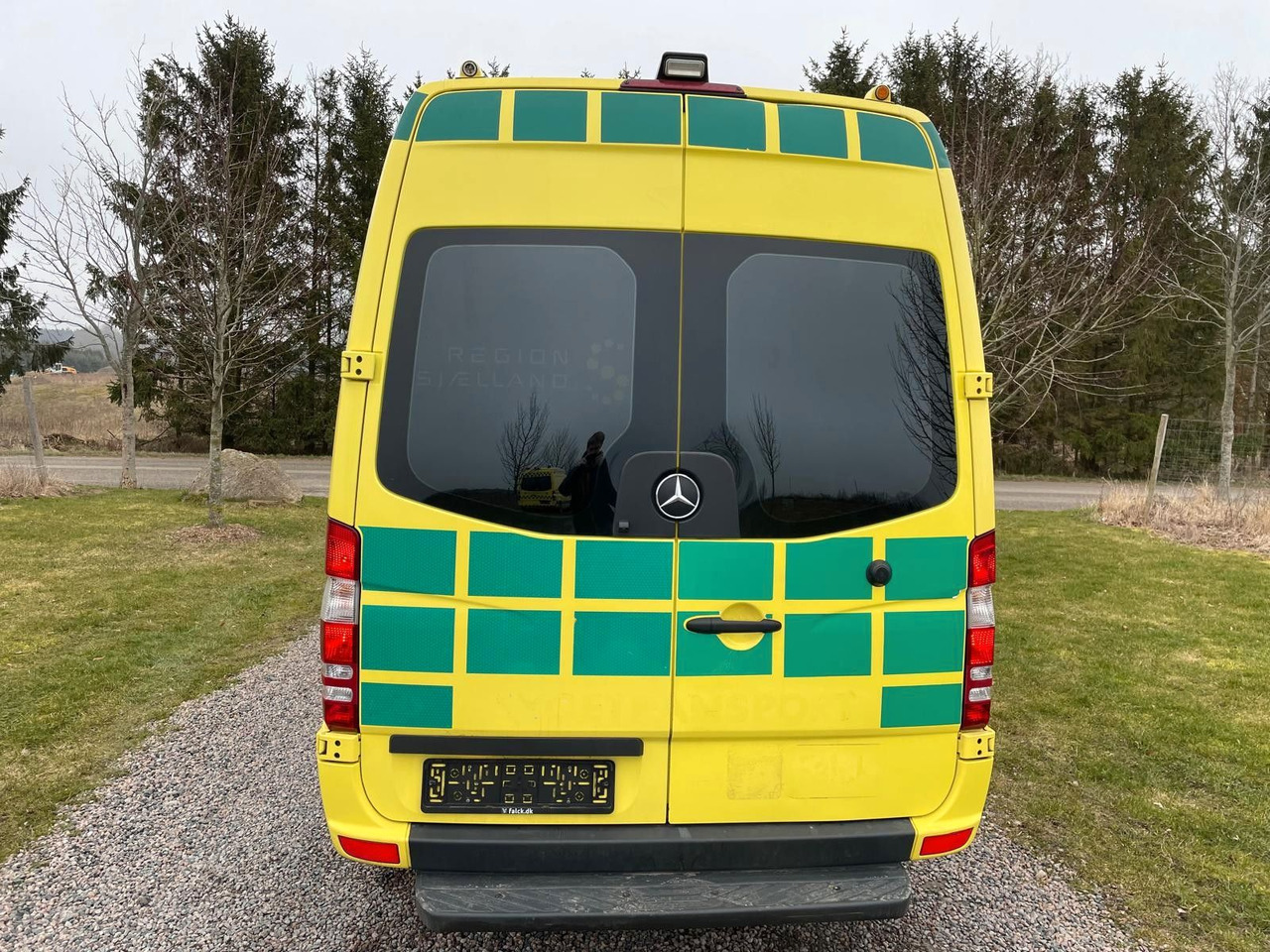 Mercedes-Benz Sprinter II Kasten 316 CDI Ambulance * - Mentőautó: 4 kép. Mercedes-Benz Sprinter II Kasten 316 CDI Ambulance * - Mentőautó: 4 kép.