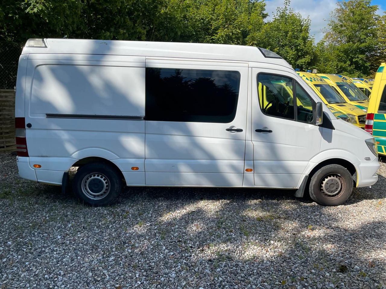 Mercedes-Benz Sprinter II Kasten 316 CDI Aut *Ambulance - Mentőautó: 5 kép. Mercedes-Benz Sprinter II Kasten 316 CDI Aut *Ambulance - Mentőautó: 5 kép.