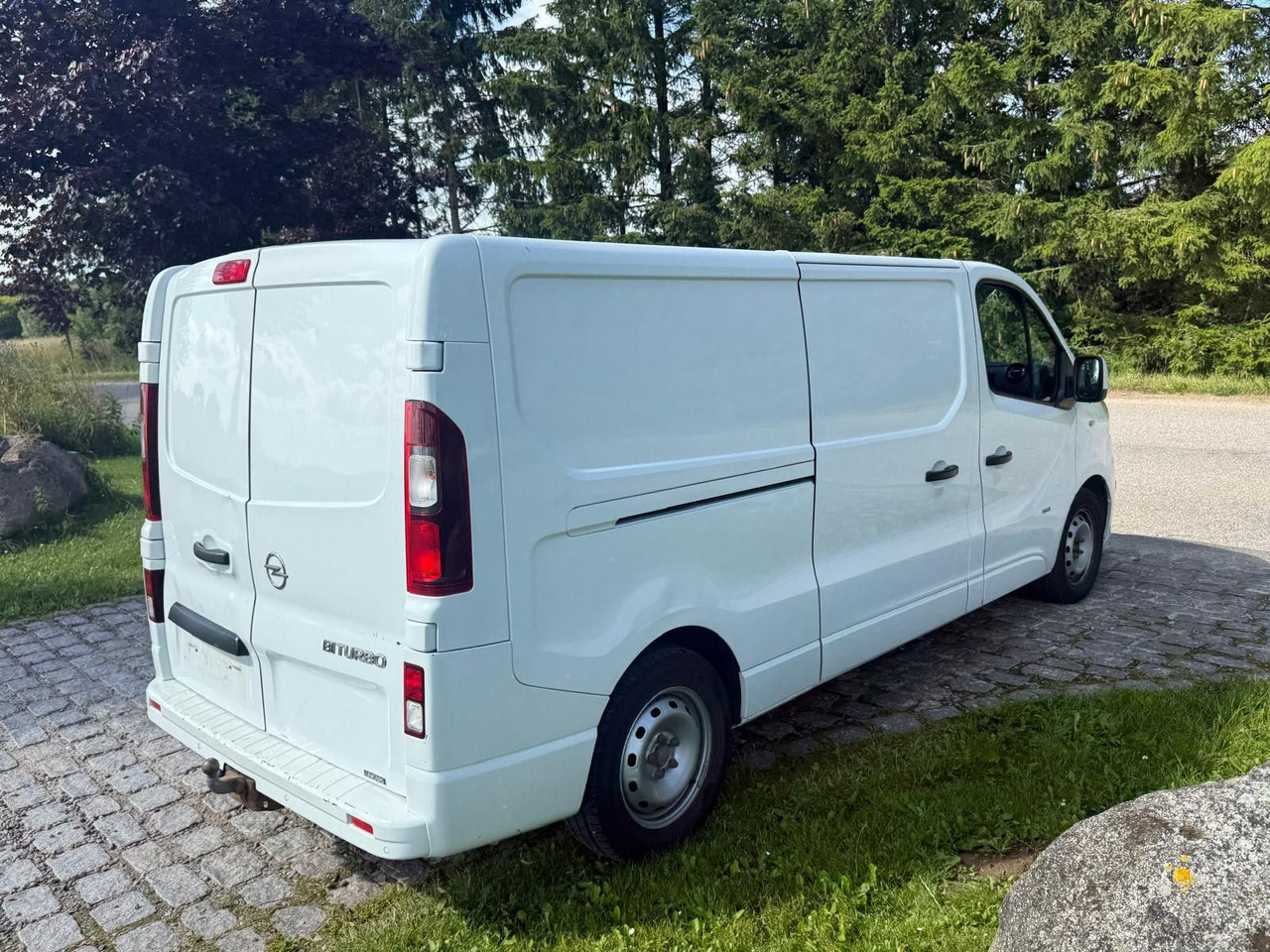 Opel Vivaro 1.6 cdti BiTurbo LANG *6000€ netto - Kis furgon: 4 kép. Opel Vivaro 1.6 cdti BiTurbo LANG *6000€ netto - Kis furgon: 4 kép.