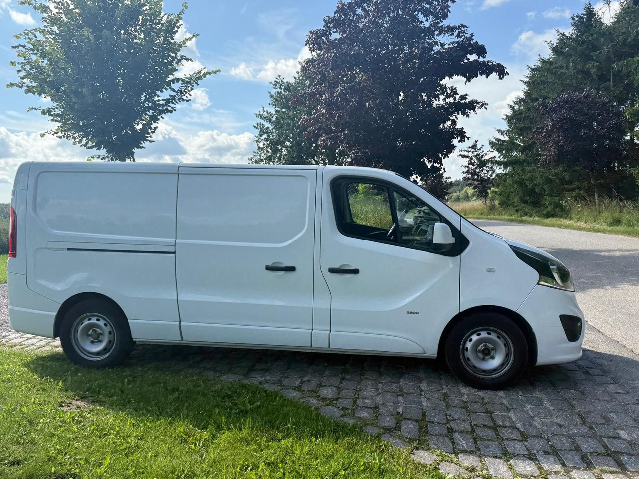 Opel Vivaro 1.6 cdti BiTurbo LANG *6000€ netto - Kis furgon: 5 kép. Opel Vivaro 1.6 cdti BiTurbo LANG *6000€ netto - Kis furgon: 5 kép.