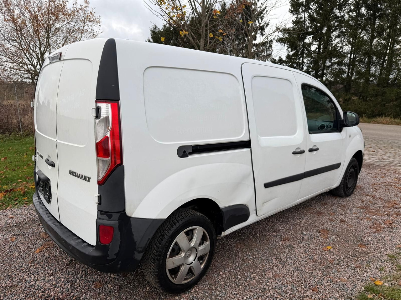 Renault Kangoo Rapid 1.5 DCI Basis LONG - Kis furgon: 5 kép. Renault Kangoo Rapid 1.5 DCI Basis LONG - Kis furgon: 5 kép.