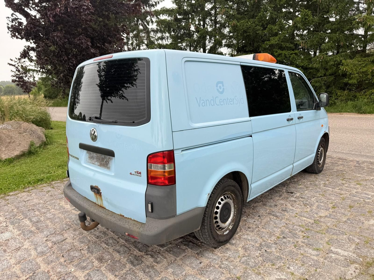Volkswagen T5 Transporter 2.5 TDI 4Motion *Klima *4x4 - Kis furgon: 4 kép. Volkswagen T5 Transporter 2.5 TDI 4Motion *Klima *4x4 - Kis furgon: 4 kép.