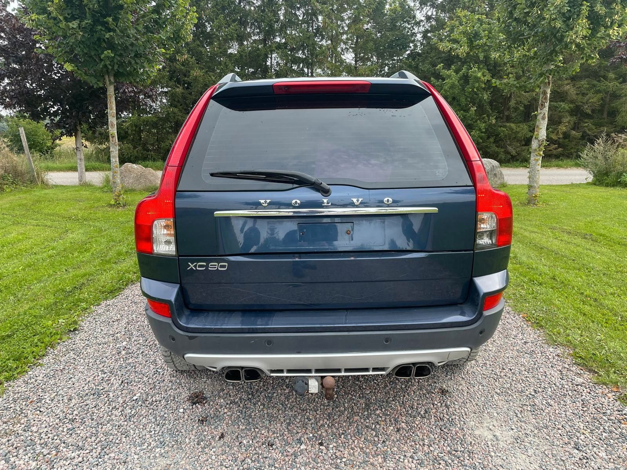 Volvo XC 90 XC90 D5 R-Design Geartronic - Terepjáró/ SUV: 4 kép. Volvo XC 90 XC90 D5 R-Design Geartronic - Terepjáró/ SUV: 4 kép.