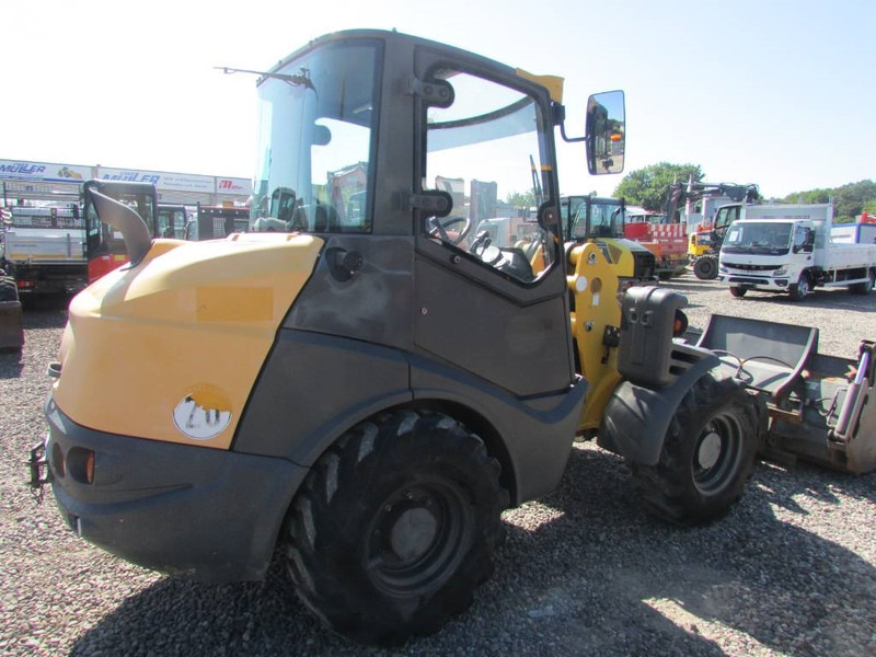 Ahlmann AX 850 Radlader Mecalac 25.000 EUR - Gumikerekes homlokrakodó: 3 kép. Ahlmann AX 850 Radlader Mecalac 25.000 EUR - Gumikerekes homlokrakodó: 3 kép.