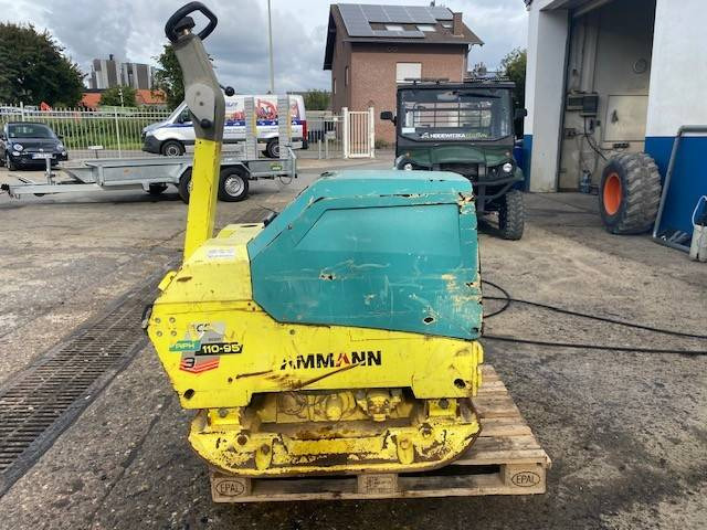Ammann APH 110-95 - Lapvibrátor: 1 kép. Ammann APH 110-95 - Lapvibrátor: 1 kép.