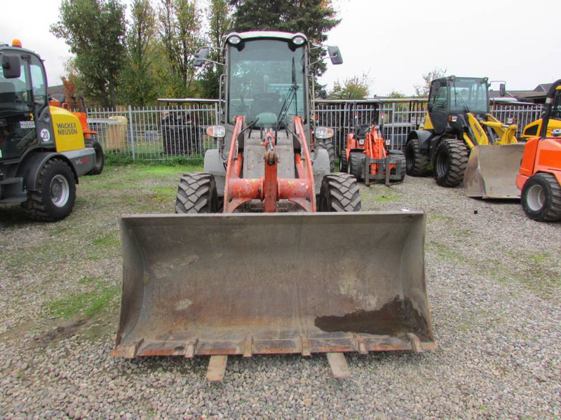 Atlas Weycor 65 e / AR 65 Radlader 28.500 EUR - Gumikerekes homlokrakodó: 3 kép. Atlas Weycor 65 e / AR 65 Radlader 28.500 EUR - Gumikerekes homlokrakodó: 3 kép.