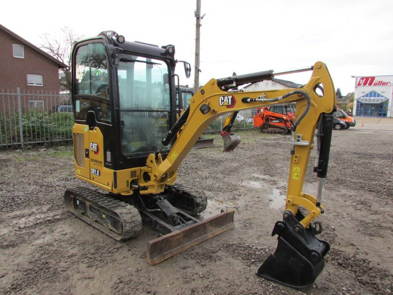 Cat 301.8 Minibagger 24.500 EUR - Minikotró: 3 kép. Cat 301.8 Minibagger 24.500 EUR - Minikotró: 3 kép.