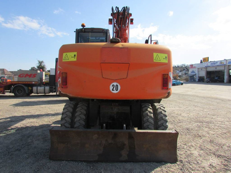Gumikerekes kotró Hitachi ZX 140 W-3 Mobilbagger 43.000 EUR / Klima: 11 kép.