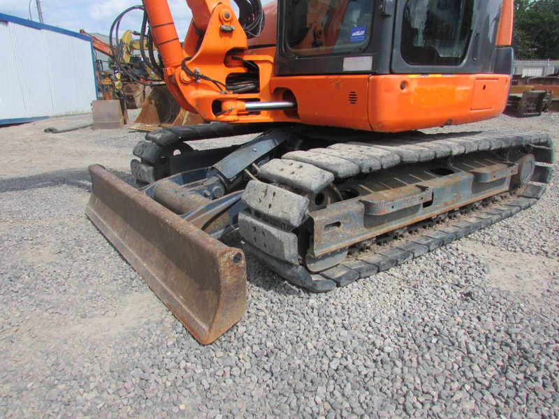 Komatsu PC 80 MR-3 /31.000 EUR - Minikotró: 2 kép. Komatsu PC 80 MR-3 /31.000 EUR - Minikotró: 2 kép.