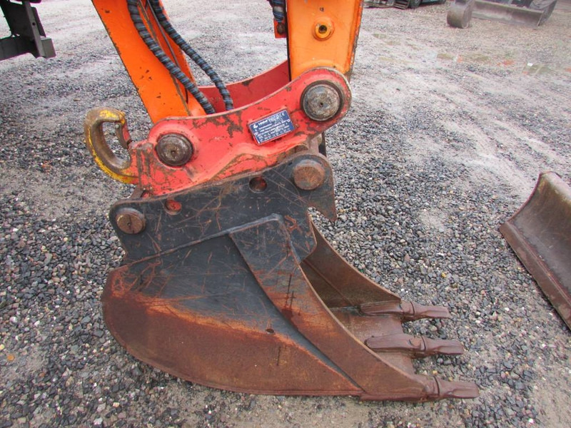 Komatsu PC 80 MR-3 Kettenbagger 30.000 EUR / AC - Minikotró: 3 kép. Komatsu PC 80 MR-3 Kettenbagger 30.000 EUR / AC - Minikotró: 3 kép.