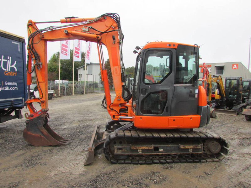 Komatsu PC 80 MR-3 Kettenbagger 30.000 EUR / AC - Minikotró: 1 kép. Komatsu PC 80 MR-3 Kettenbagger 30.000 EUR / AC - Minikotró: 1 kép.