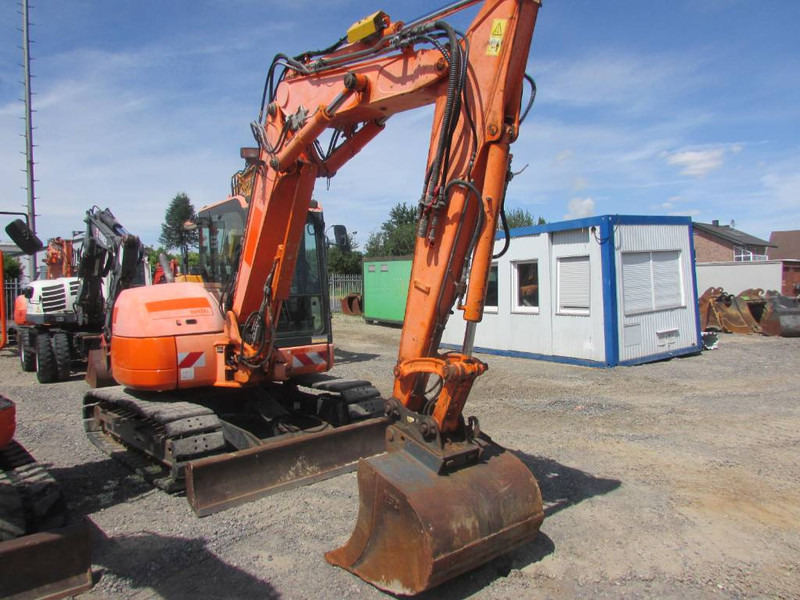 Komatsu PC 80 MR-3 Kettenbagger 31.000 EUR - Minikotró: 3 kép. Komatsu PC 80 MR-3 Kettenbagger 31.000 EUR - Minikotró: 3 kép.