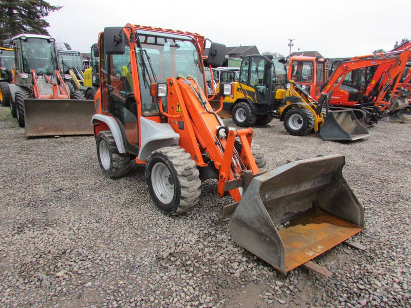Kramer 5035 Radlader 20.500 EUR - Gumikerekes homlokrakodó: 4 kép. Kramer 5035 Radlader 20.500 EUR - Gumikerekes homlokrakodó: 4 kép.