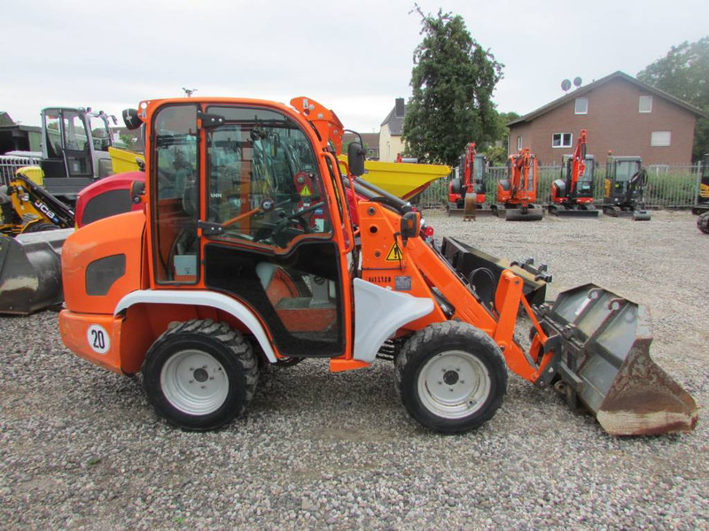 Kramer 5035 Radlader 21.000 EUR - Gumikerekes homlokrakodó: 1 kép. Kramer 5035 Radlader 21.000 EUR - Gumikerekes homlokrakodó: 1 kép.