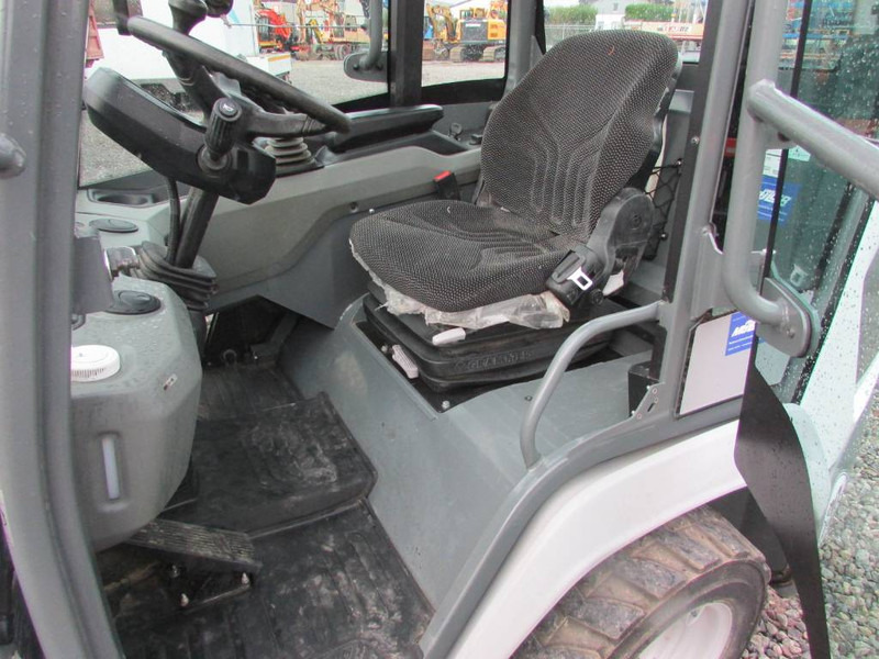Kramer 5035 Radlader 30.500 EUR netto - Gumikerekes homlokrakodó: 5 kép. Kramer 5035 Radlader 30.500 EUR netto - Gumikerekes homlokrakodó: 5 kép.