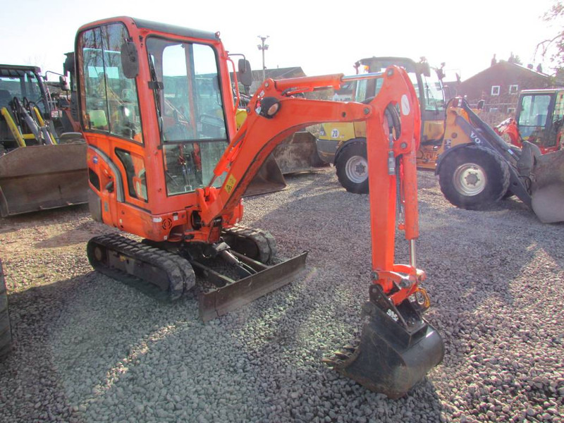Kubota KX 016-4 Minibagger 14.250 EUR - Minikotró: 3 kép. Kubota KX 016-4 Minibagger 14.250 EUR - Minikotró: 3 kép.