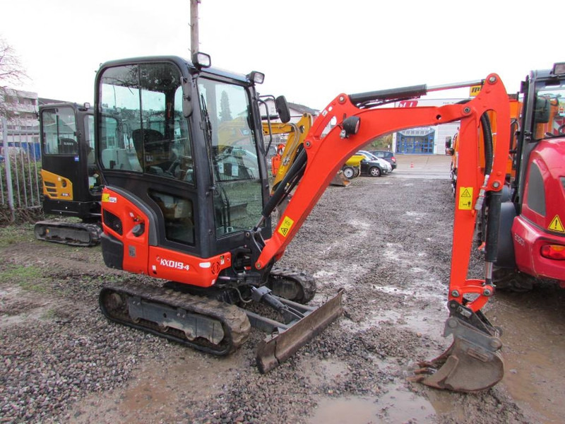 Kubota KX 019-4 Minibagger 19.500 EUR - Minikotró: 3 kép. Kubota KX 019-4 Minibagger 19.500 EUR - Minikotró: 3 kép.