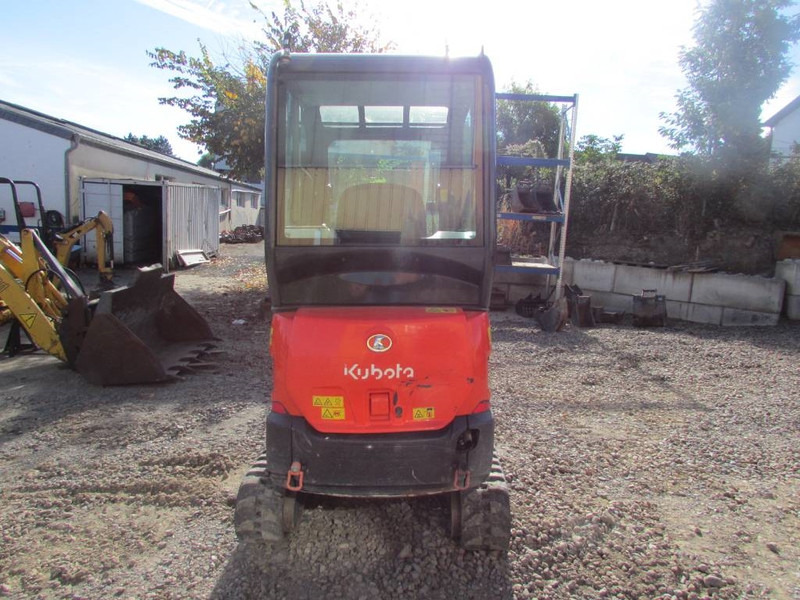 Kubota KX 019-4 - Minikotró: 4 kép. Kubota KX 019-4 - Minikotró: 4 kép.