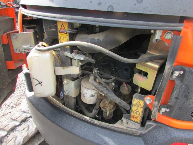 Kubota U 27-4 Minibagger 21.000 EUR - Minikotró: 3 kép. Kubota U 27-4 Minibagger 21.000 EUR - Minikotró: 3 kép.